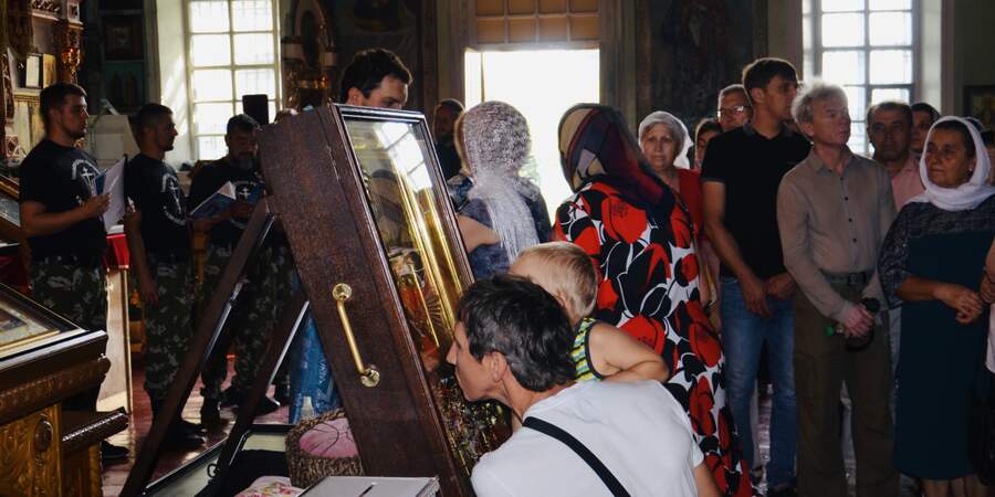 Пребывание иконы Божией Матери в Спасо-Преображенском соборе