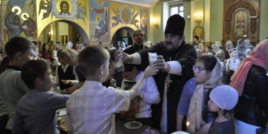 Выпускной акт и Пасхальный утренник